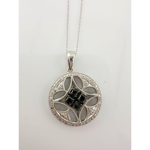 Elegant 1/2 Ct Black and White Diamond Sheath Necklace in Sterling Silver - Picture 5 of 11